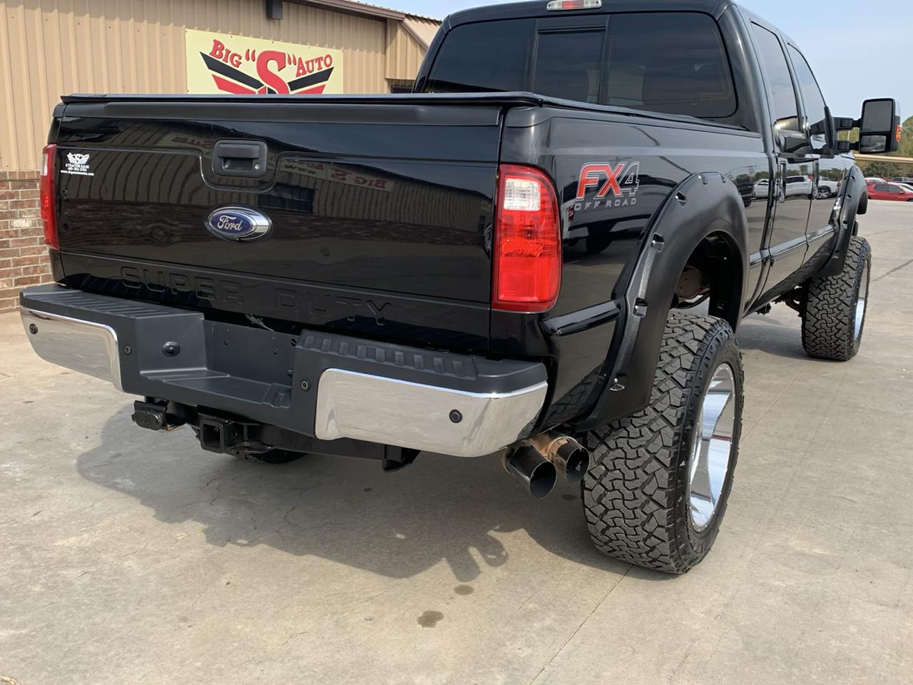 Ford Super Duty F-350 SRW Crew Cab 156" Lariat 4WD 2016