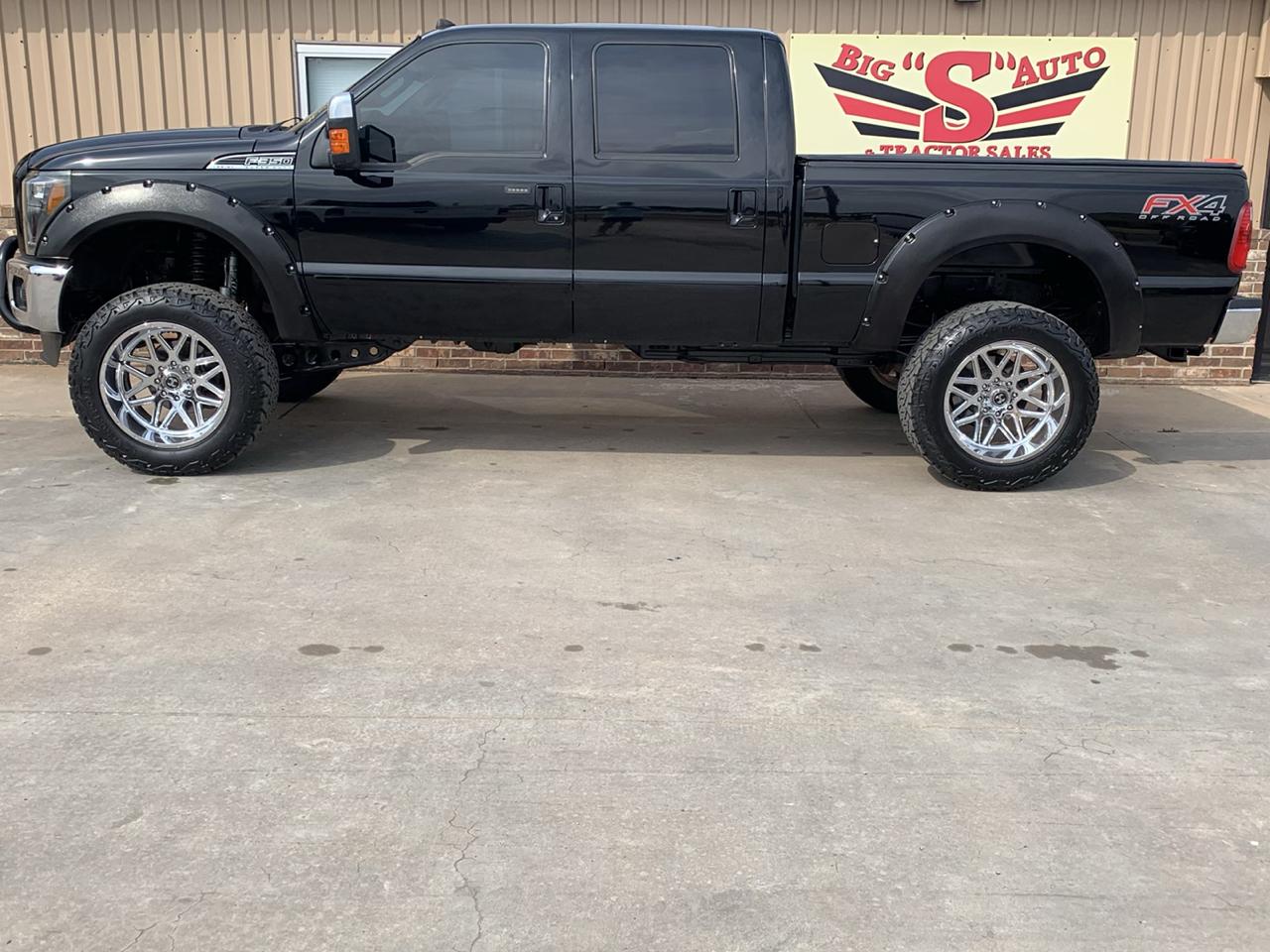 Ford Super Duty F-350 SRW Crew Cab 156" Lariat 4WD 2016