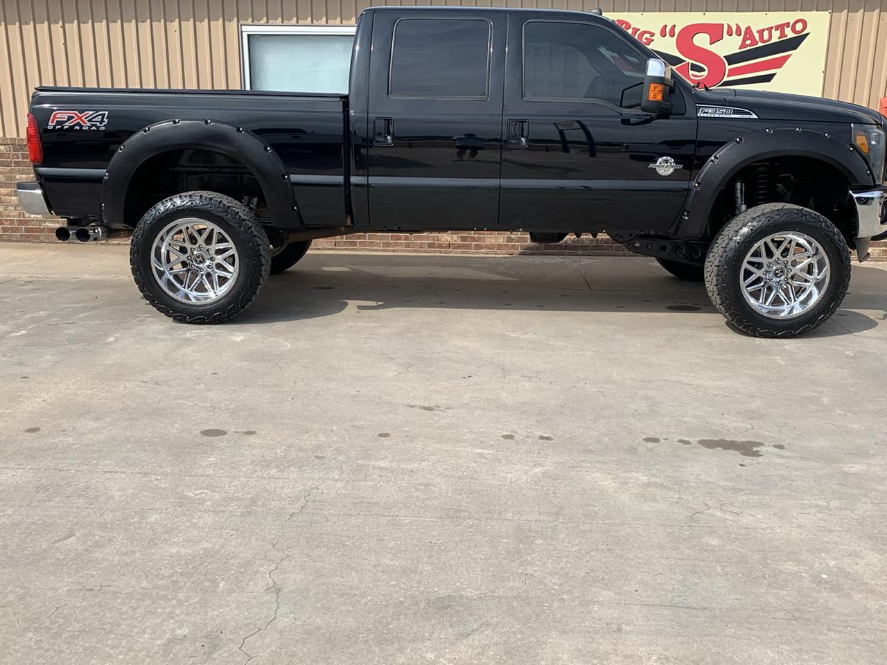 Ford Super Duty F-350 SRW Crew Cab 156" Lariat 4WD 2016