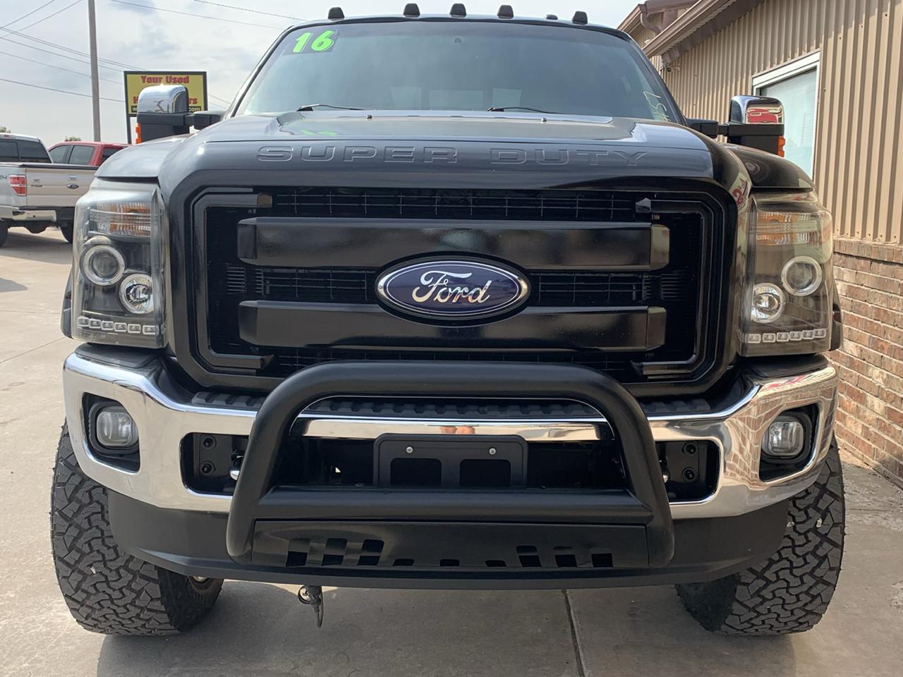 Ford Super Duty F-350 SRW Crew Cab 156" Lariat 4WD 2016