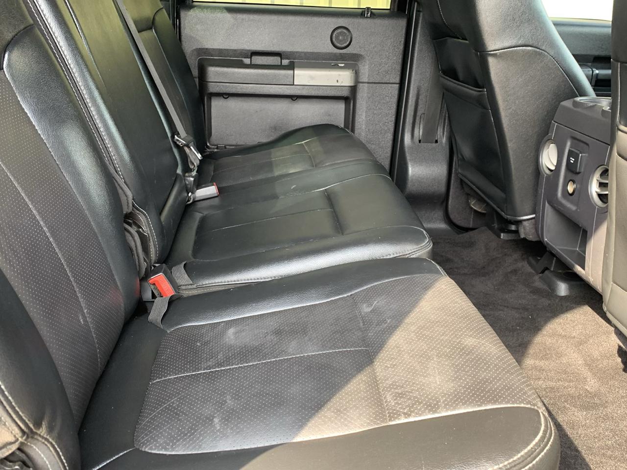 Ford Super Duty F-350 SRW Crew Cab 156" Lariat 4WD 2016