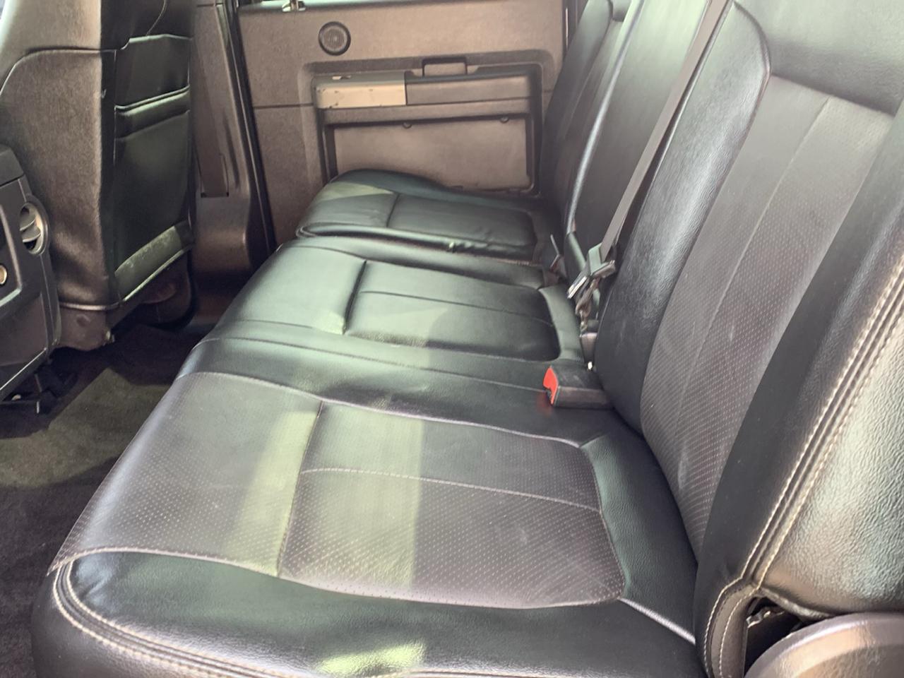Ford Super Duty F-350 SRW Crew Cab 156" Lariat 4WD 2016