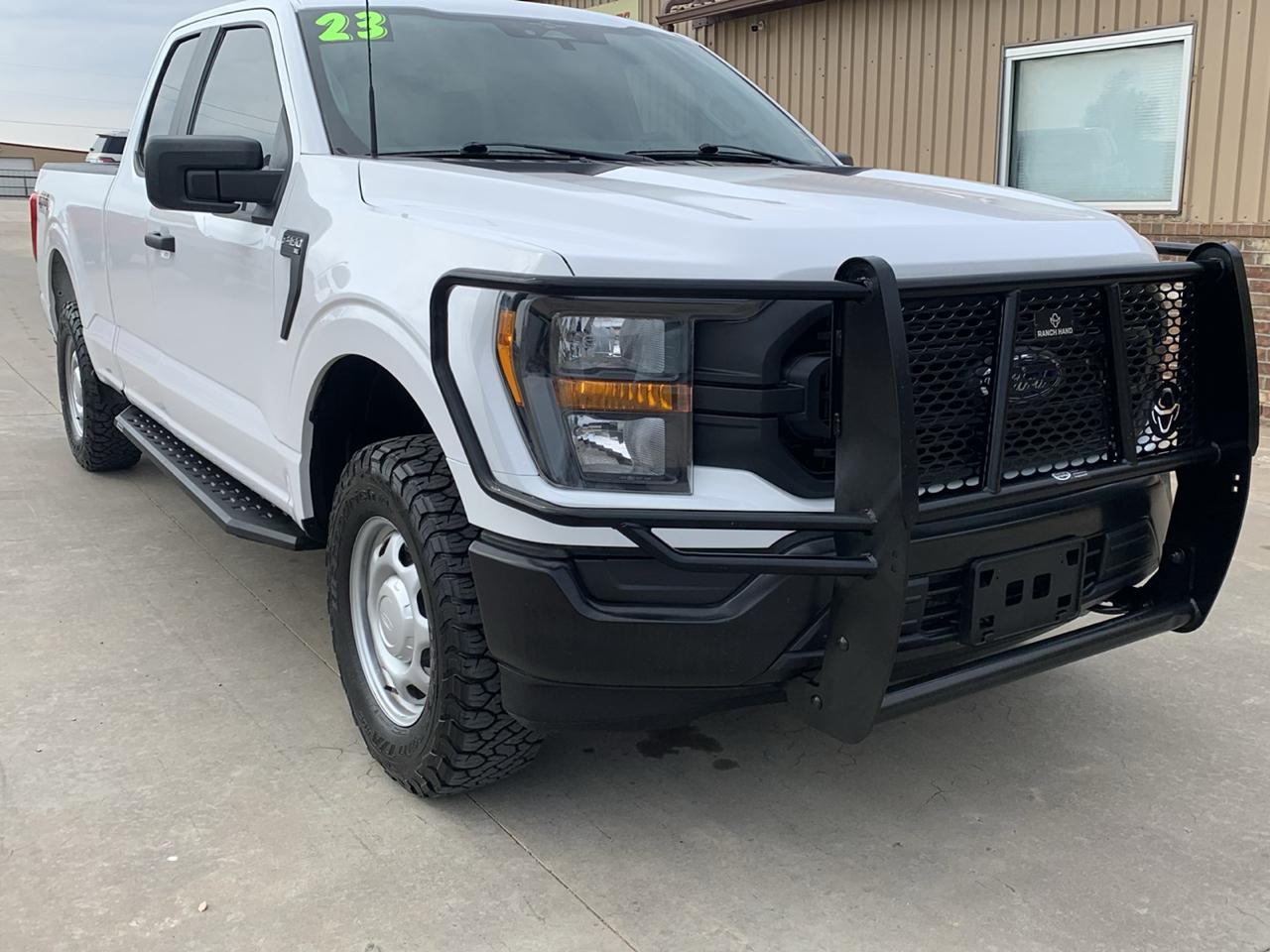 Ford F-150 4WD SuperCab 145" XL 2023