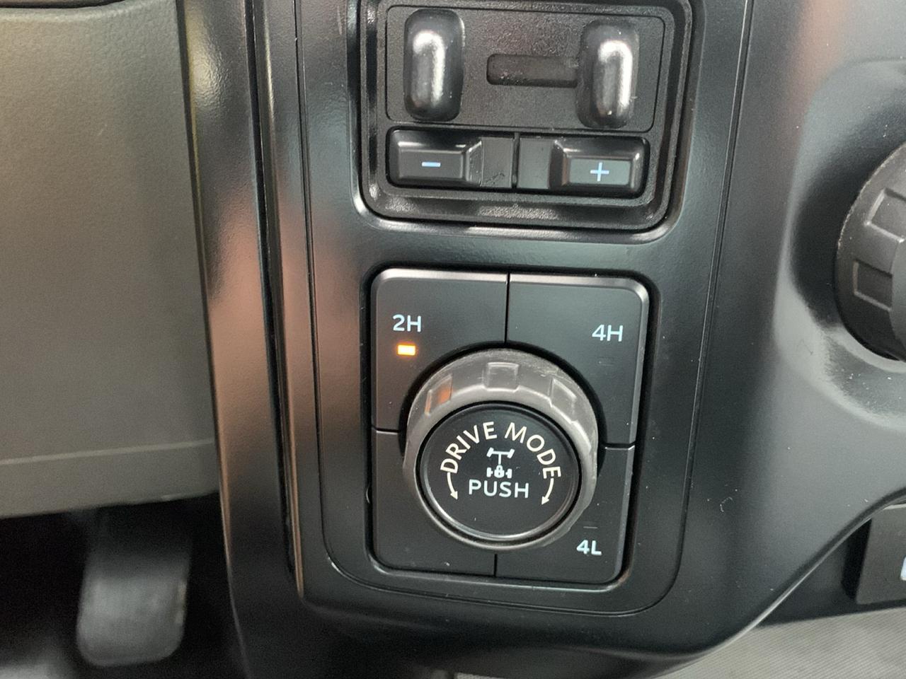 Ford F-150 4WD SuperCab 145" XL 2023