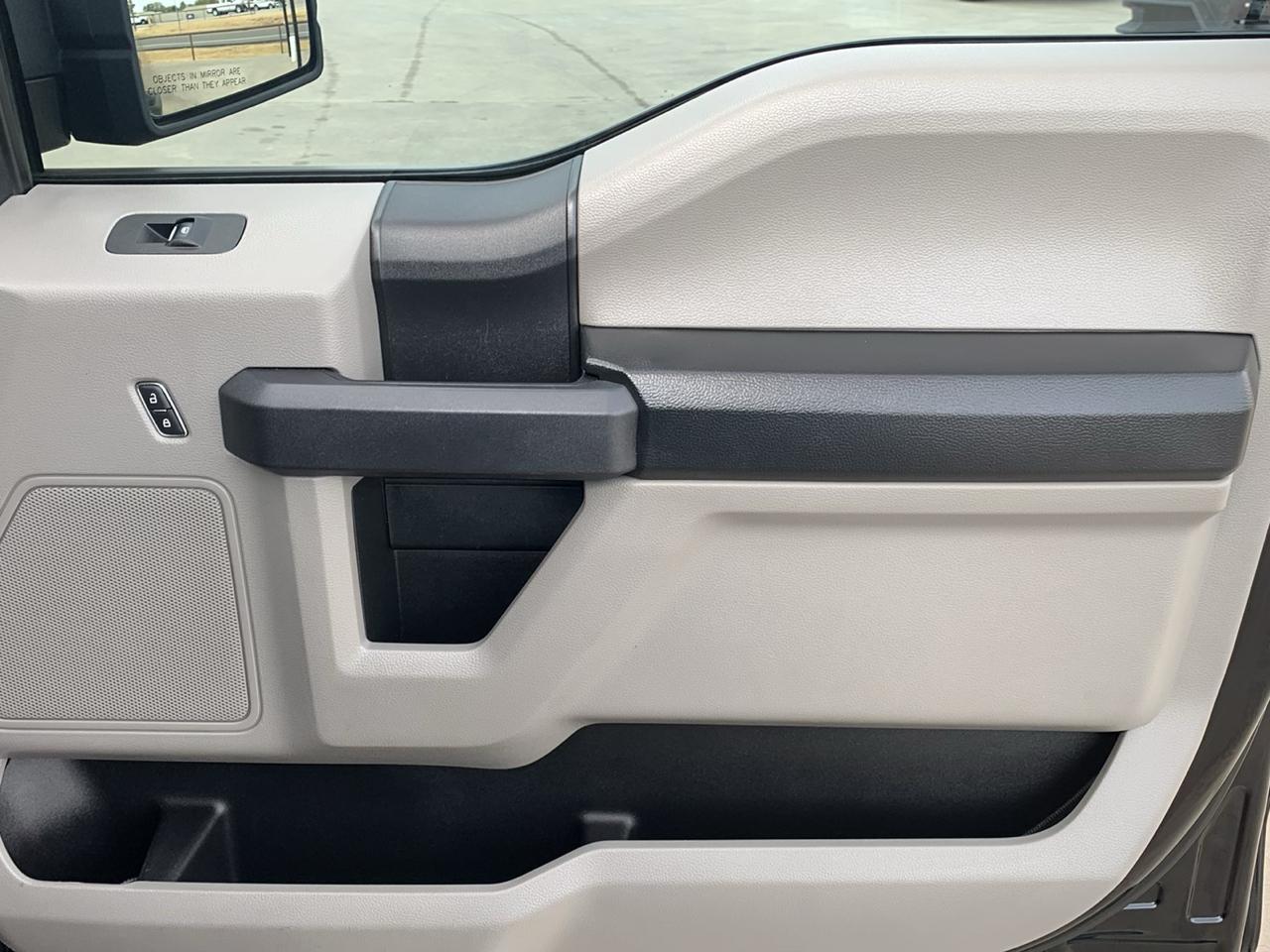 Ford F-150 4WD SuperCrew 145" STX 2020