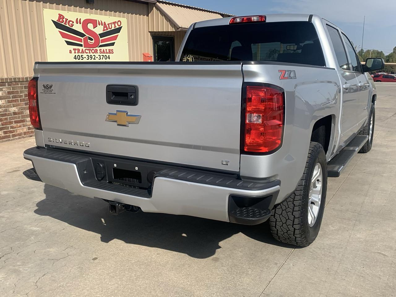 Chevrolet Silverado 1500 4WD Crew Cab 143.5" LT w/2LT 2018