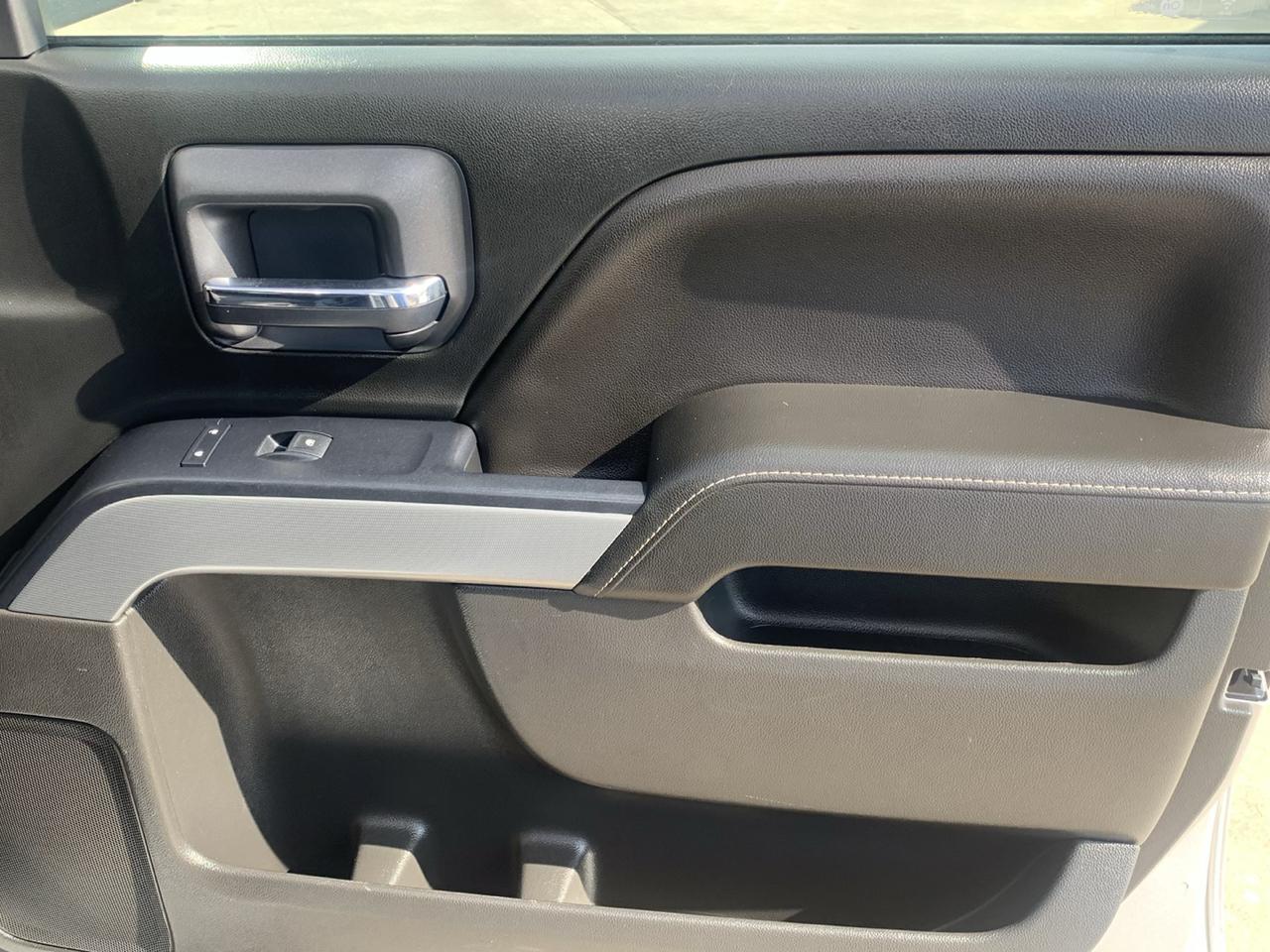 Chevrolet Silverado 1500 4WD Crew Cab 143.5" LT w/2LT 2018
