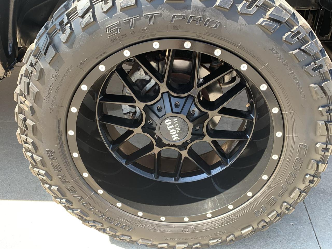RAM 1500 4WD Crew Cab 140.5" Express 2014