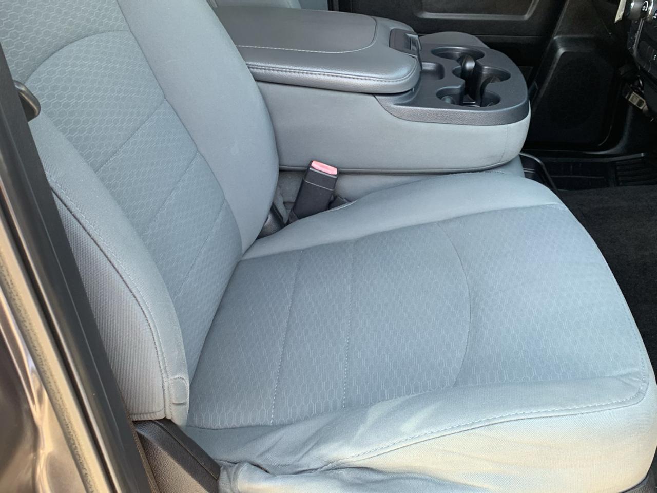 RAM 1500 4WD Crew Cab 140.5" Express 2014