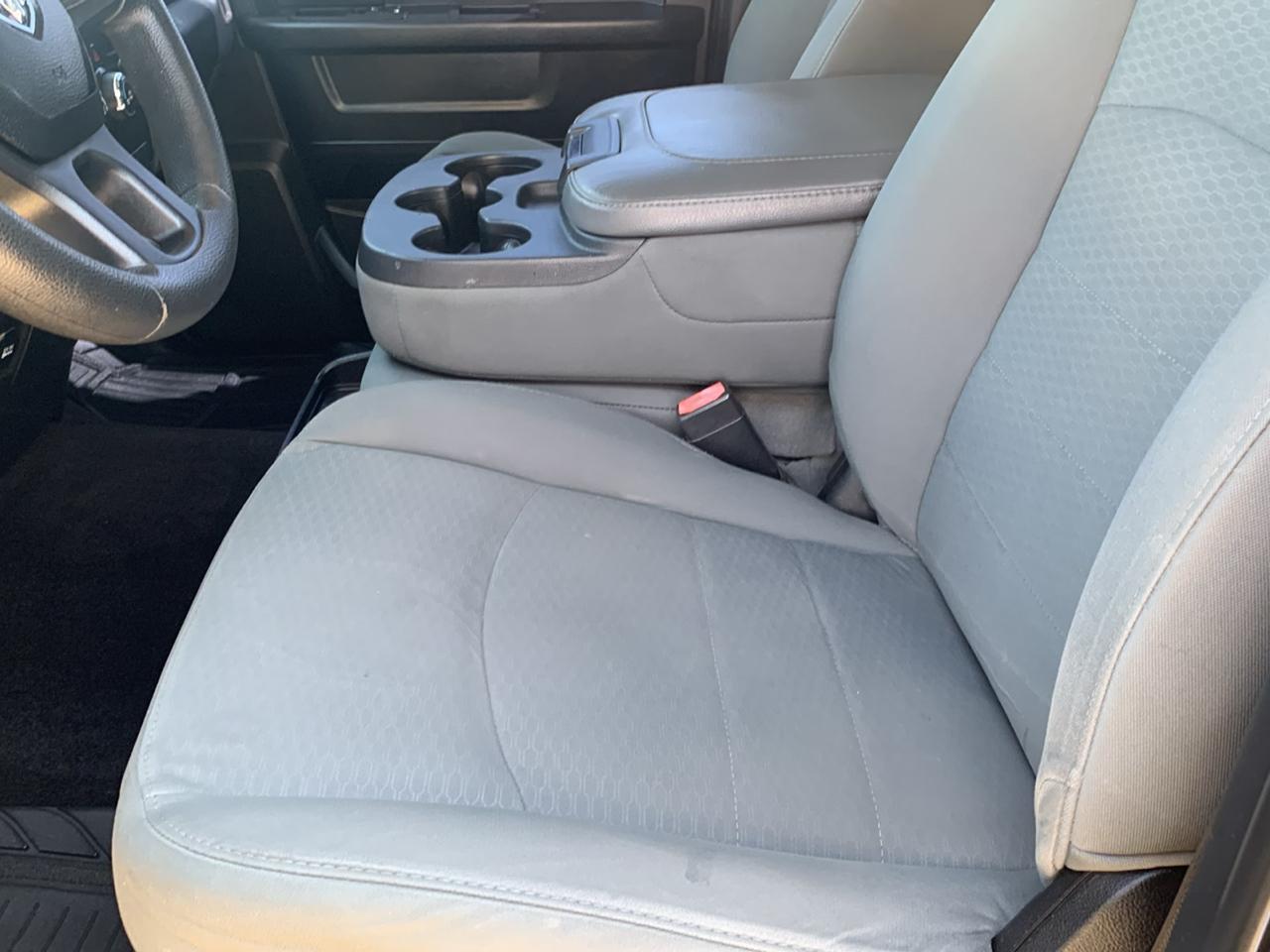 RAM 1500 4WD Crew Cab 140.5" Express 2014