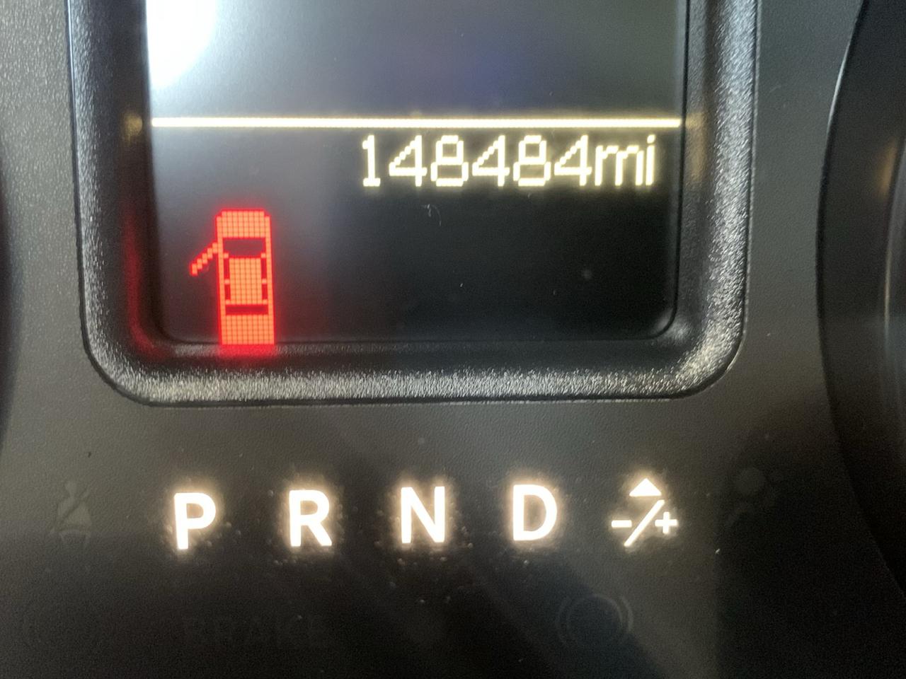 RAM 1500 4WD Crew Cab 140.5" Express 2014