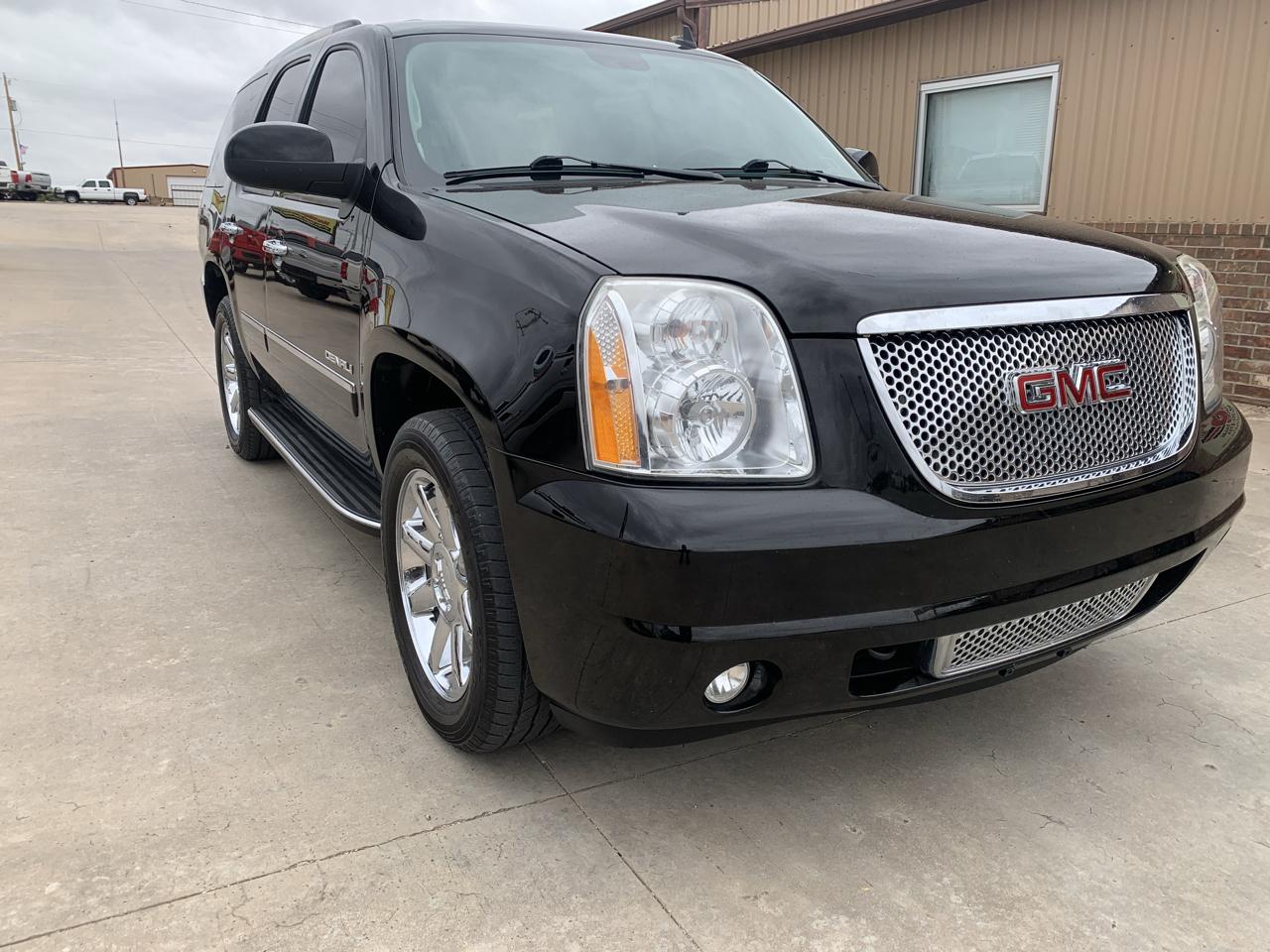 GMC Yukon AWD 4dr 1500 Denali 2013