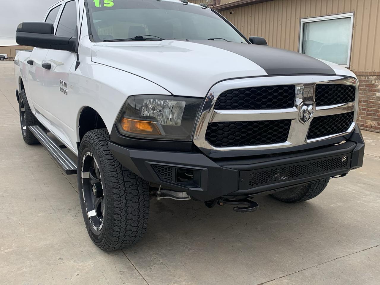 RAM 1500 4WD Crew Cab 140.5" Tradesman 2015