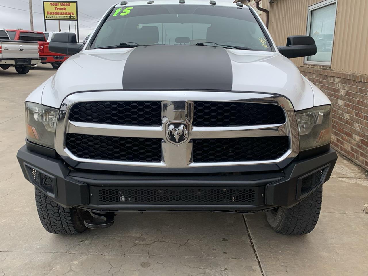 RAM 1500 4WD Crew Cab 140.5" Tradesman 2015