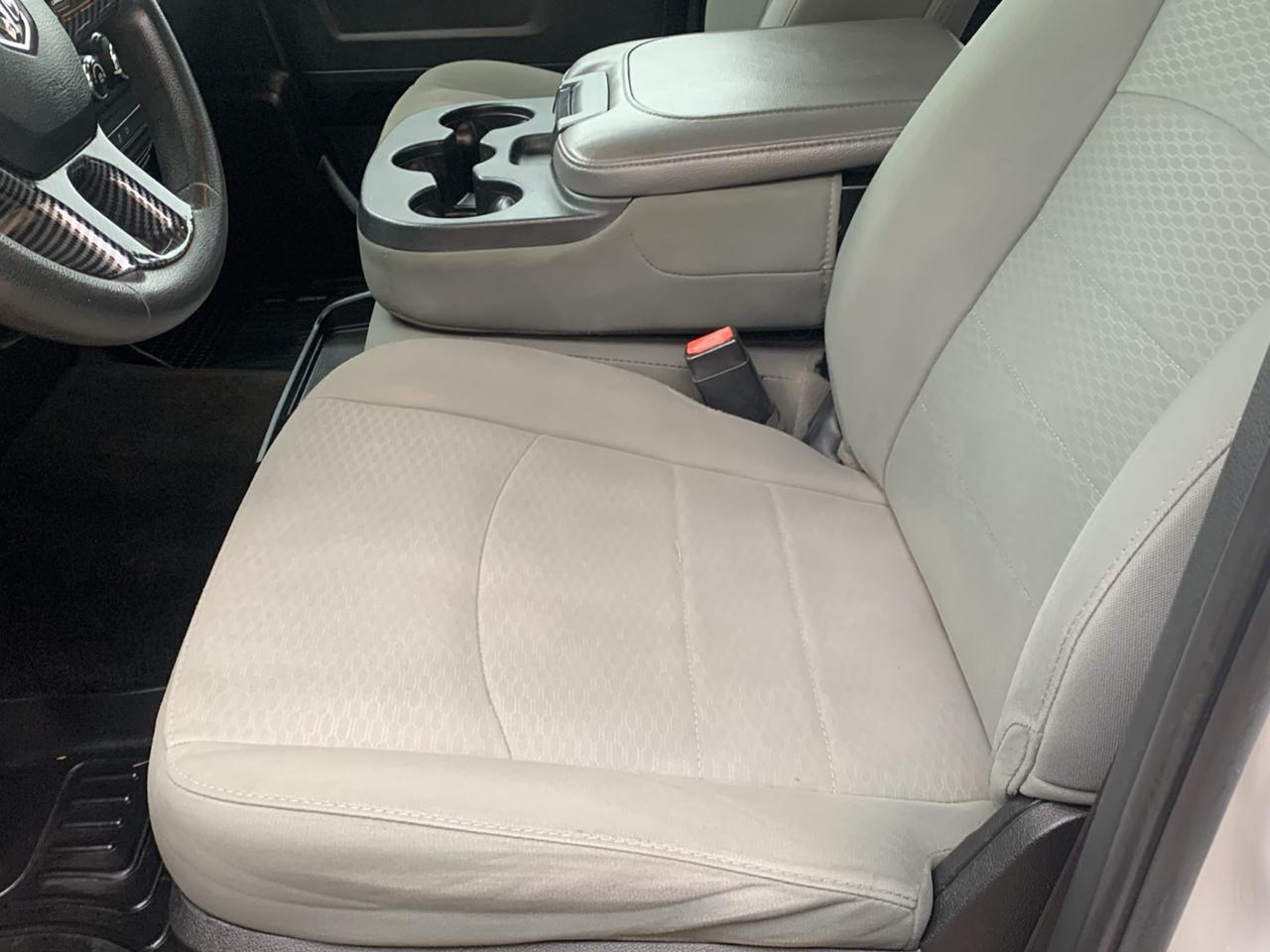 RAM 1500 4WD Crew Cab 140.5" Tradesman 2015