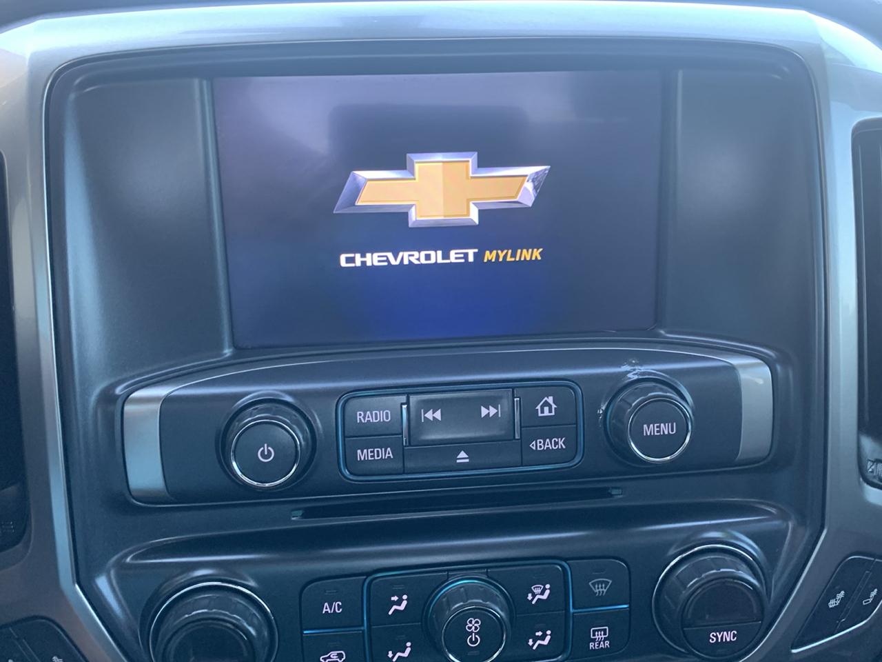 Chevrolet Silverado 1500 4WD Crew Cab 143.5" LT w/2LT 2018