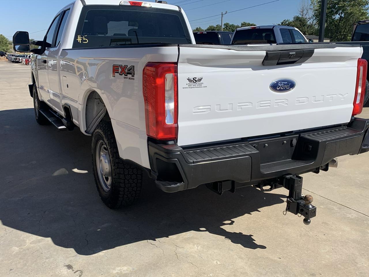 Ford Super Duty F-250 SRW XL 4WD SuperCab 6.75' Box 2024