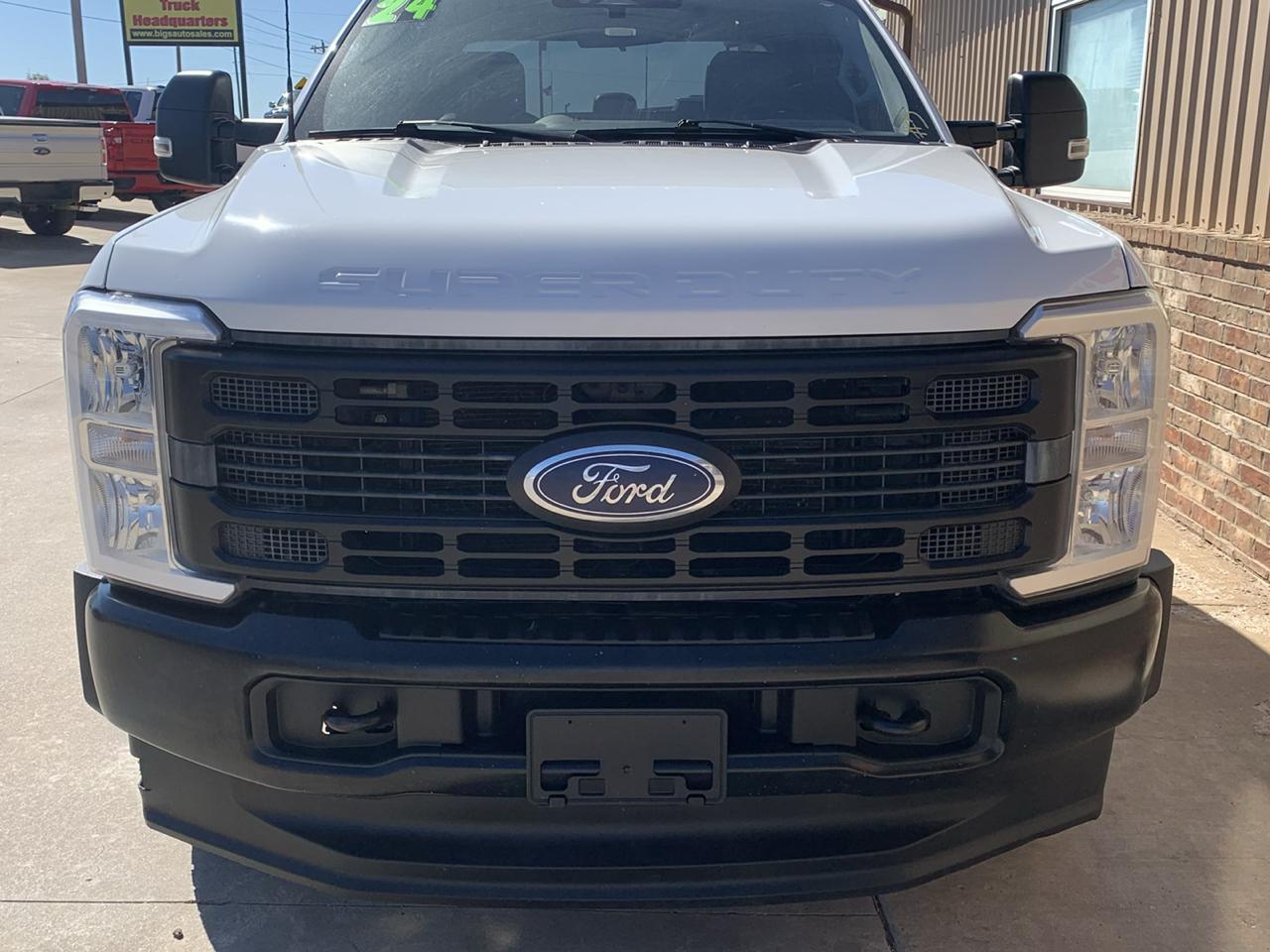Ford Super Duty F-250 SRW XL 4WD SuperCab 6.75' Box 2024