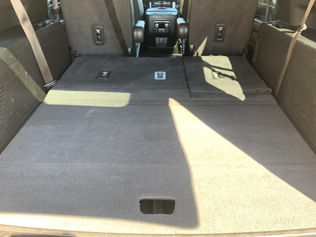 GMC Yukon XL 2WD 4dr SLT 2022
