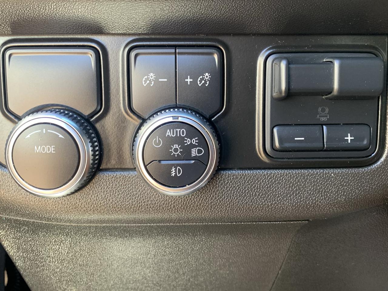 GMC Yukon XL 2WD 4dr SLT 2022