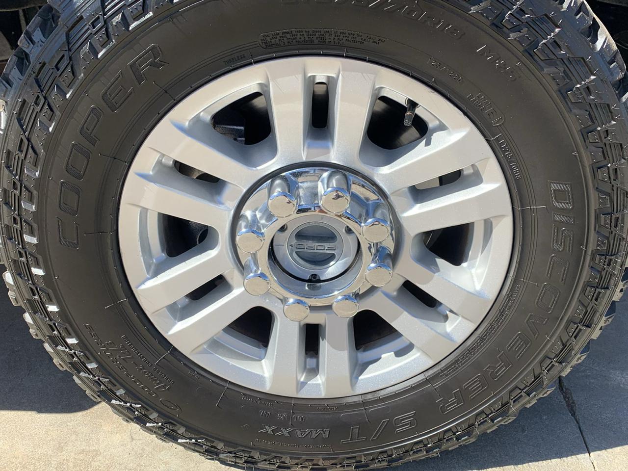 Ford Super Duty F-250 SRW XL 4WD SuperCab 8' Box 2023