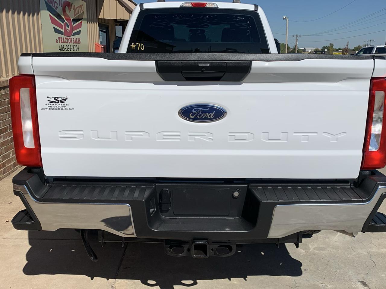 Ford Super Duty F-250 SRW XL 4WD SuperCab 8' Box 2023