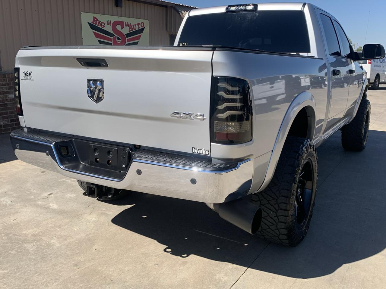 RAM 2500 Tradesman 4x4 Crew Cab 6'4" Box 2018