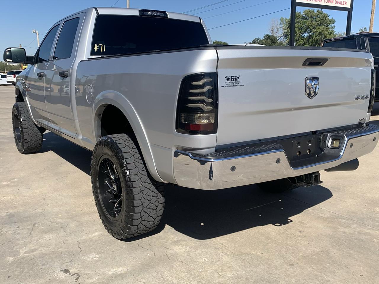 RAM 2500 Tradesman 4x4 Crew Cab 6'4" Box 2018