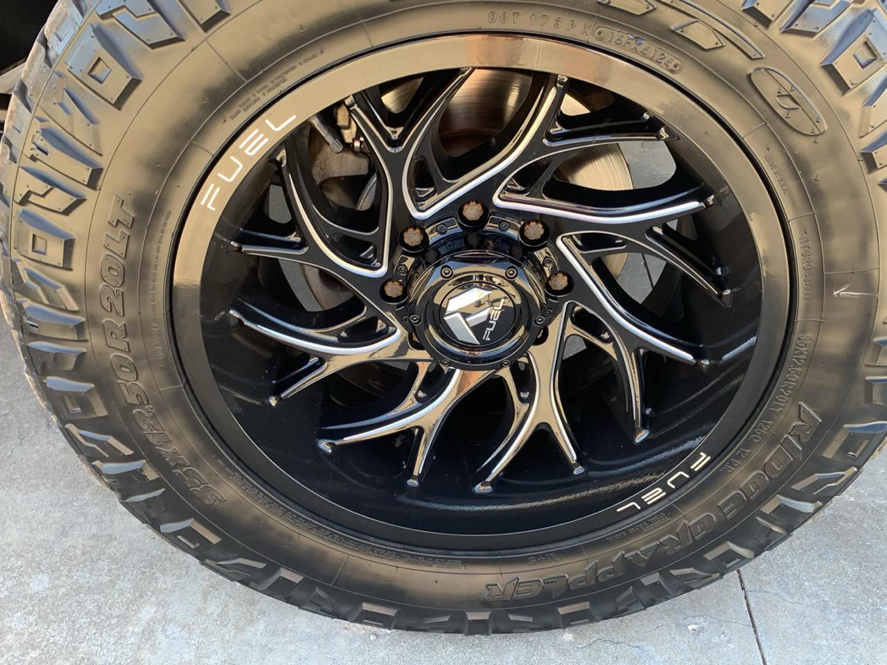 RAM 2500 Tradesman 4x4 Crew Cab 6'4" Box 2018