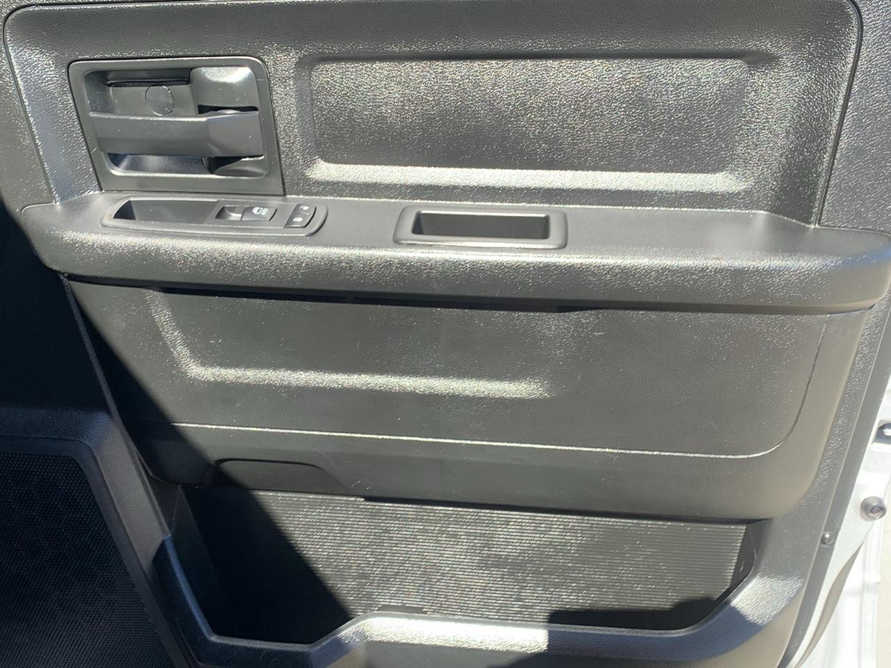 RAM 2500 Tradesman 4x4 Crew Cab 6'4" Box 2018