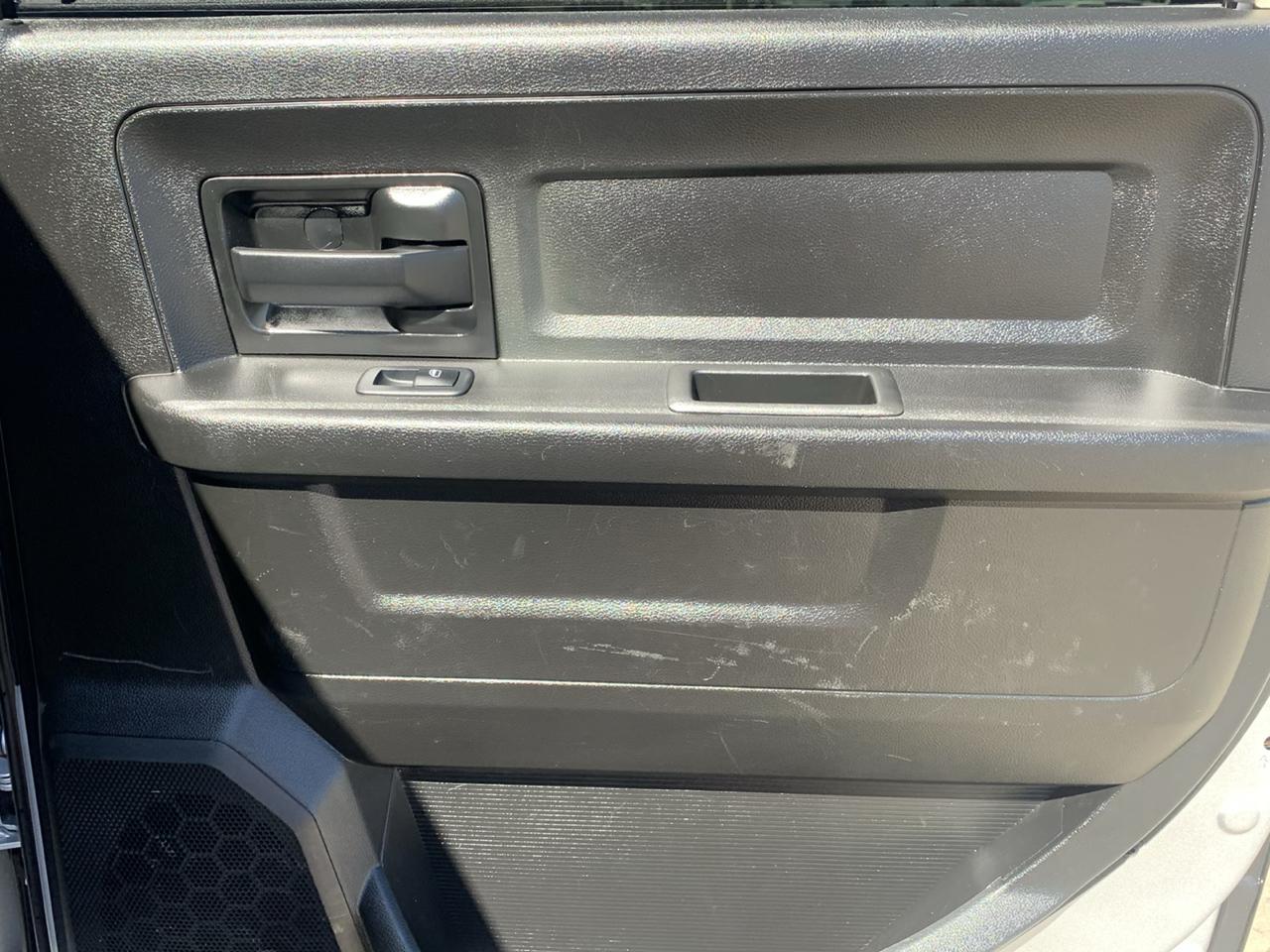 RAM 2500 Tradesman 4x4 Crew Cab 6'4" Box 2018