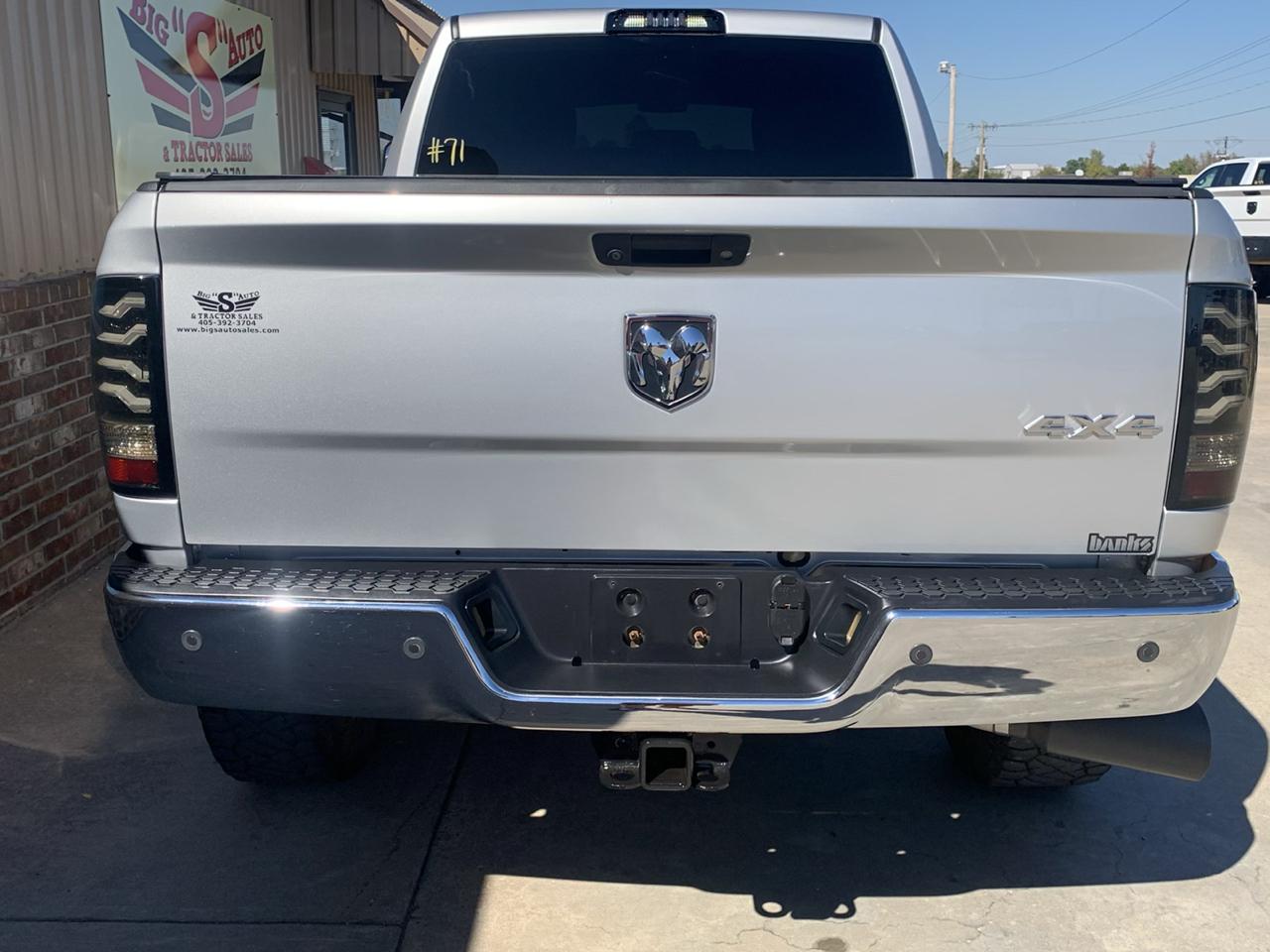 RAM 2500 Tradesman 4x4 Crew Cab 6'4" Box 2018