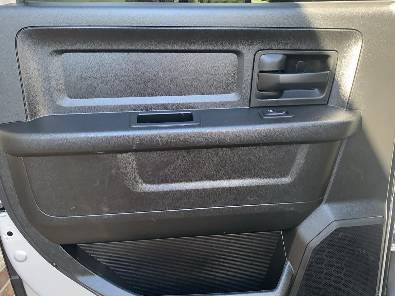 RAM 2500 Tradesman 4x4 Crew Cab 6'4" Box 2018