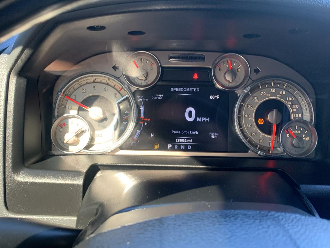 RAM 2500 Tradesman 4x4 Crew Cab 6'4" Box 2018