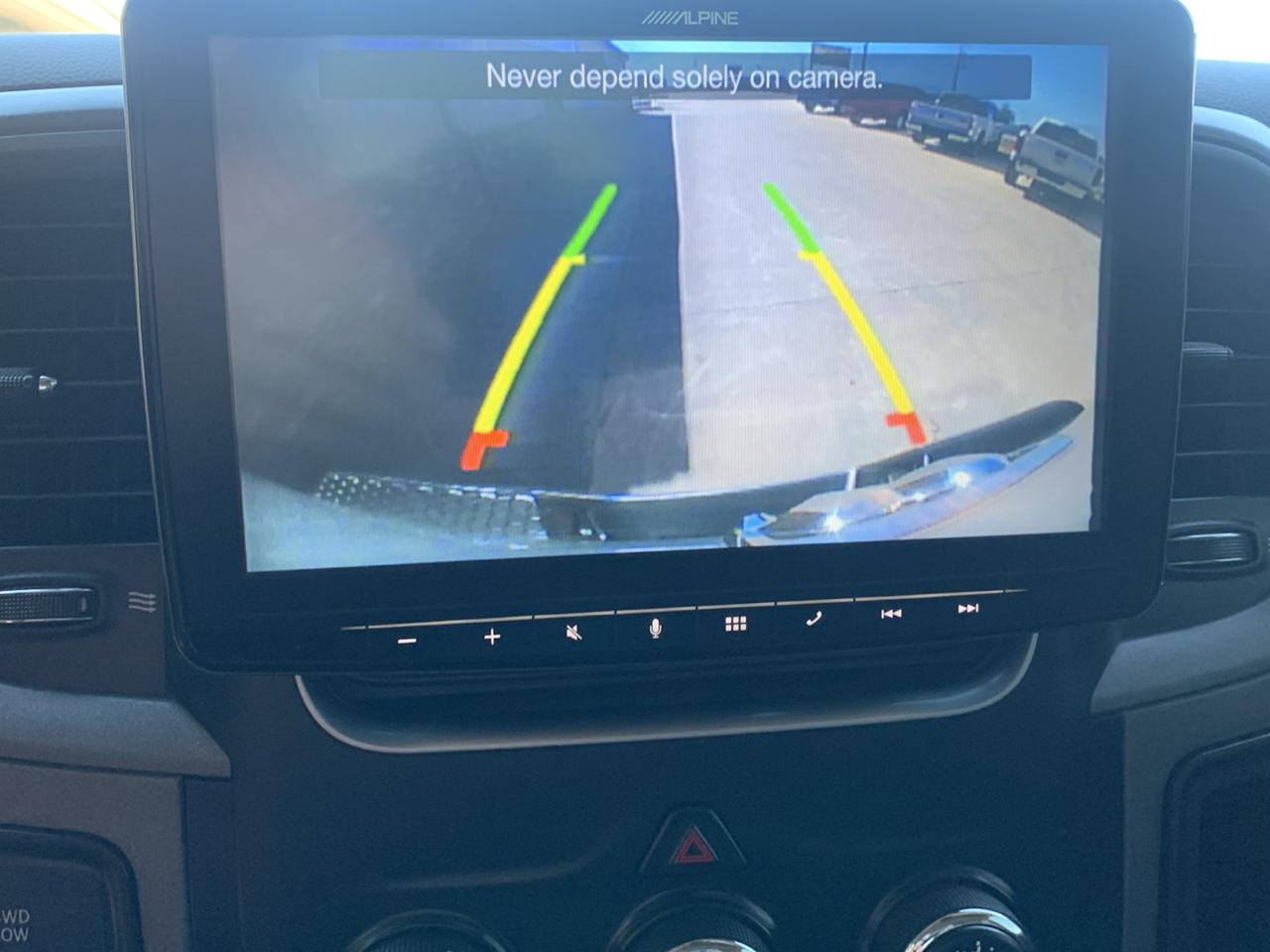 RAM 2500 Tradesman 4x4 Crew Cab 6'4" Box 2018