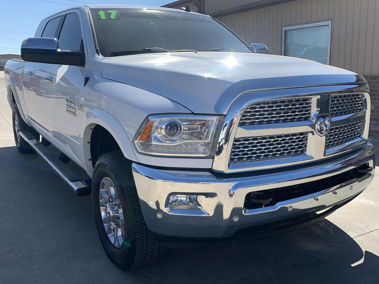 2017 RAM 2500 Laramie 4x4 Mega Cab 6'4" Box
