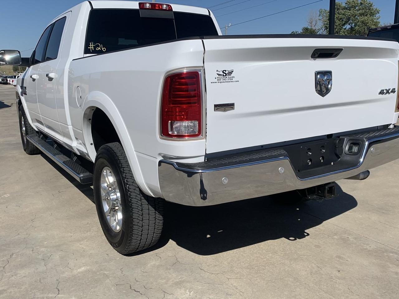 RAM 2500 Laramie 4x4 Mega Cab 6'4" Box 2017