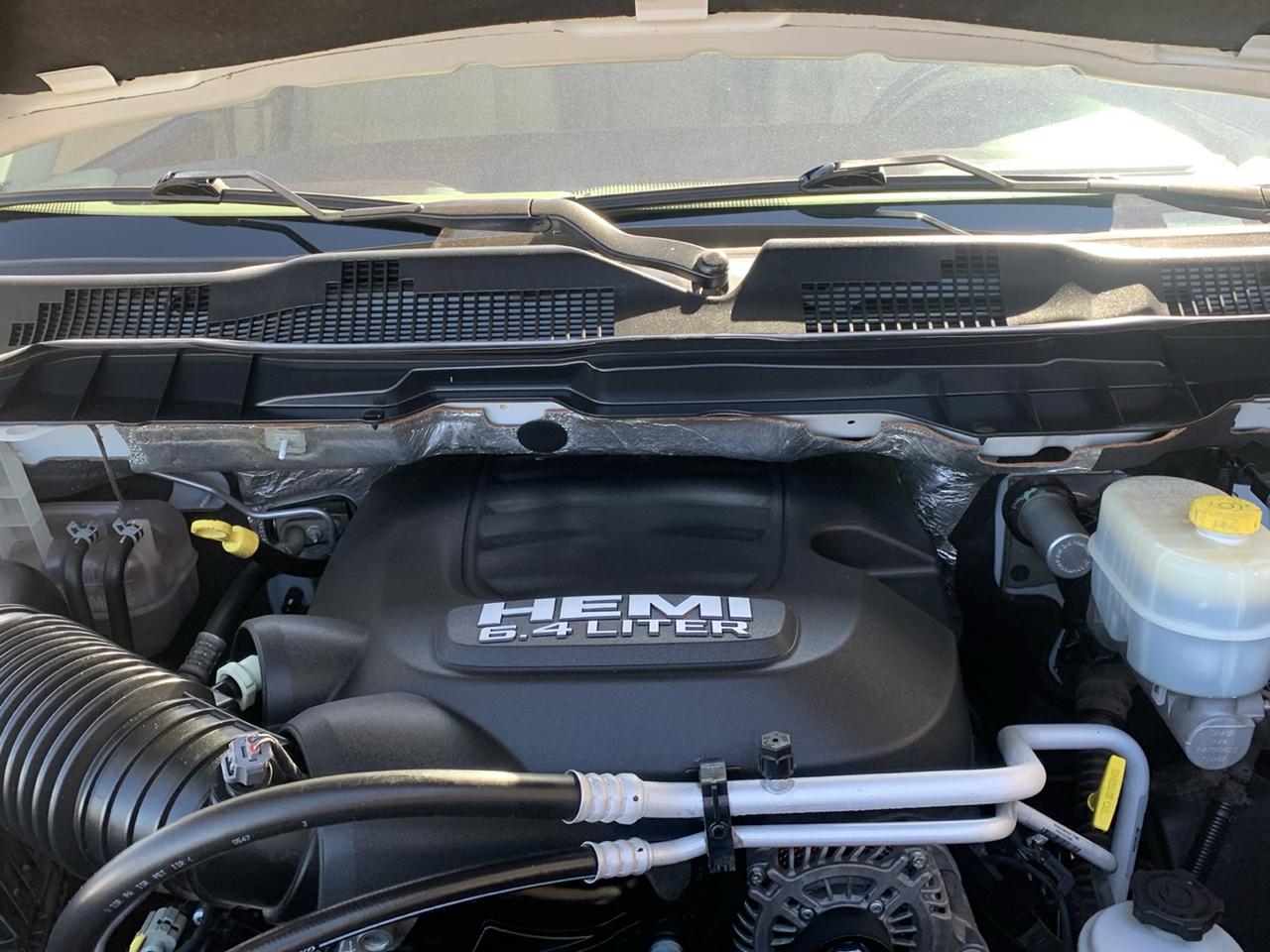 RAM 2500 Laramie 4x4 Mega Cab 6'4" Box 2017