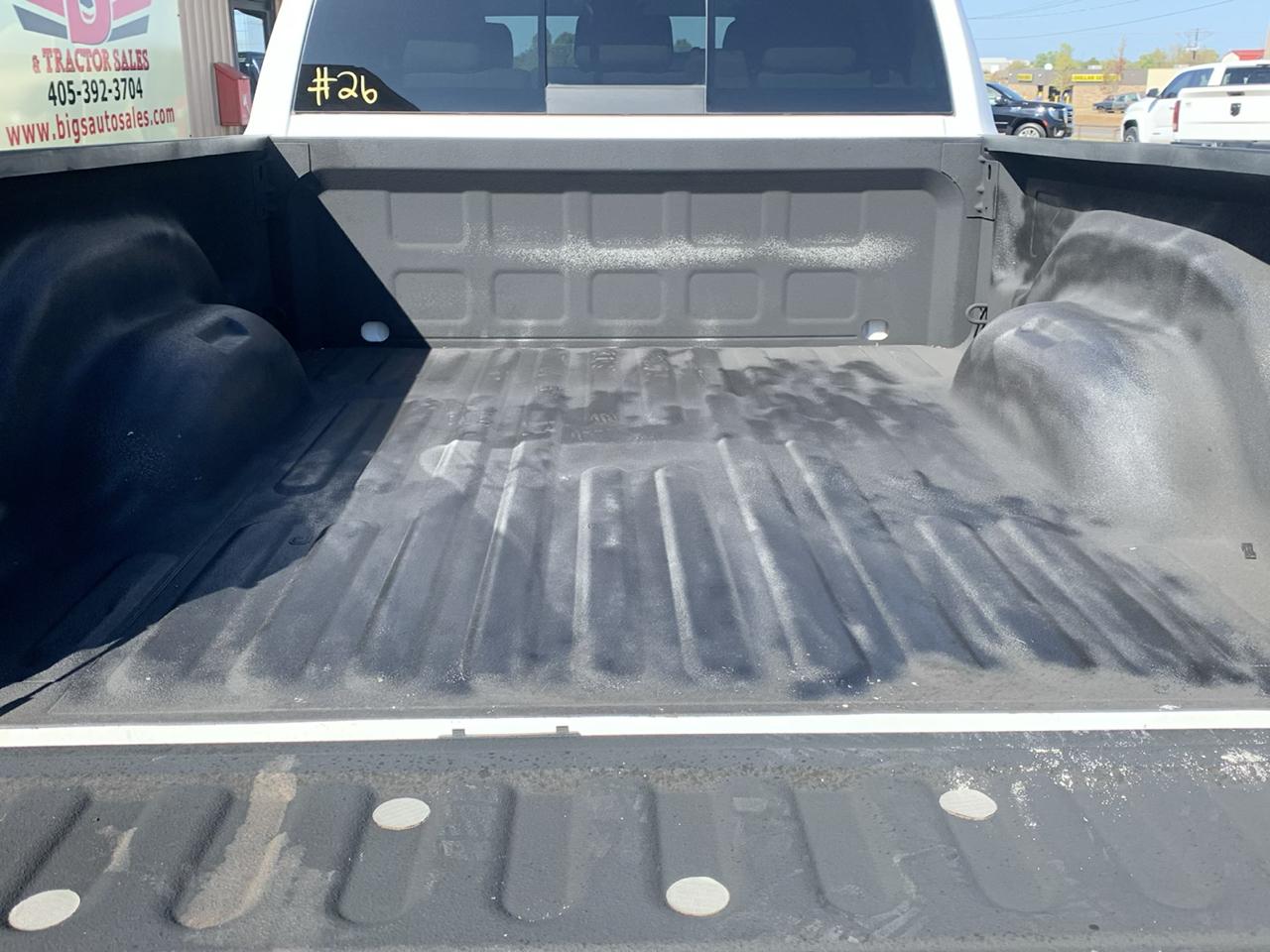 RAM 2500 Laramie 4x4 Mega Cab 6'4" Box 2017