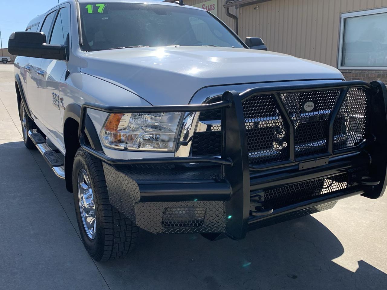 RAM 2500 SLT 4x4 Crew Cab 6'4" Box 2017