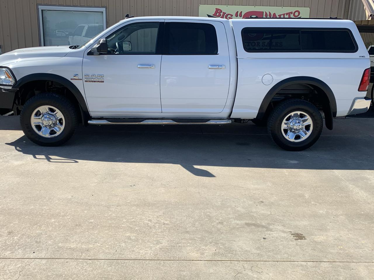 RAM 2500 SLT 4x4 Crew Cab 6'4" Box 2017