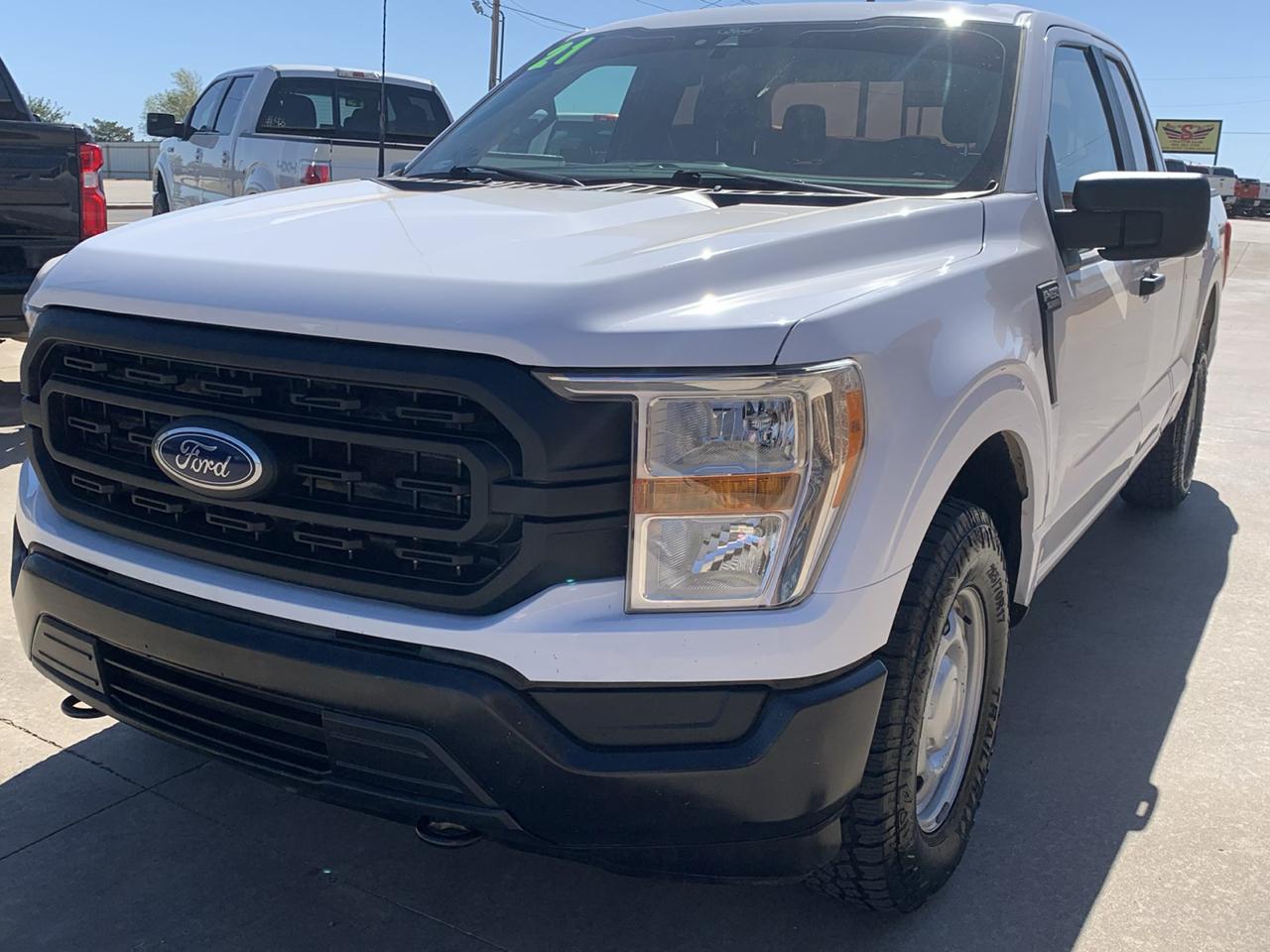 Ford F-150 4WD SuperCab 145" XL 2021