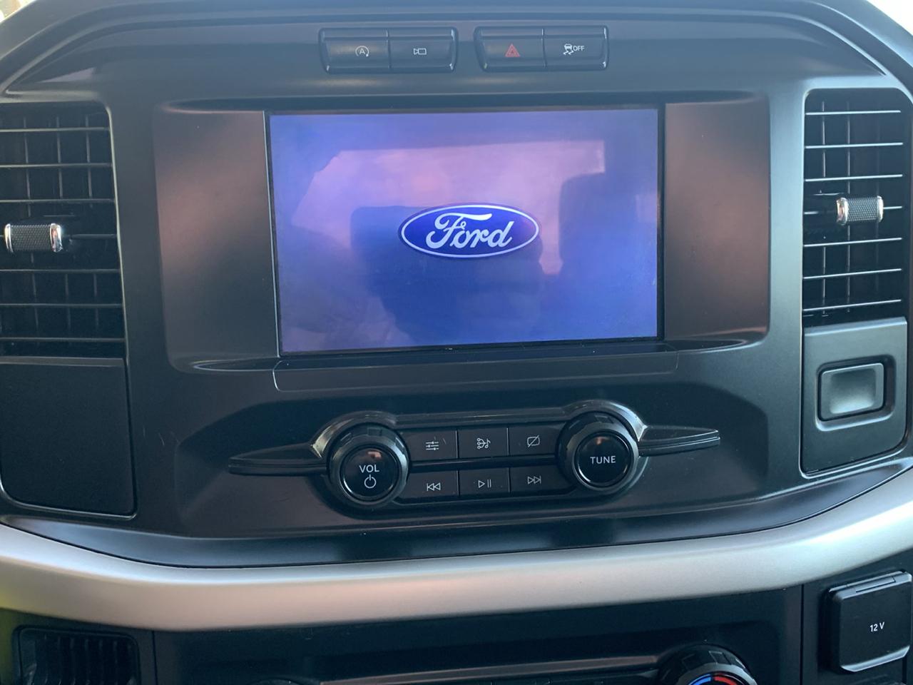 Ford F-150 4WD SuperCab 145" XL 2021