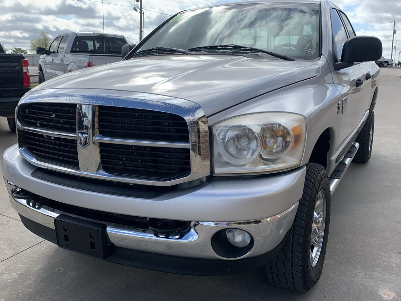 Dodge Ram 2500 4WD Quad Cab 140.5" SLT 2007