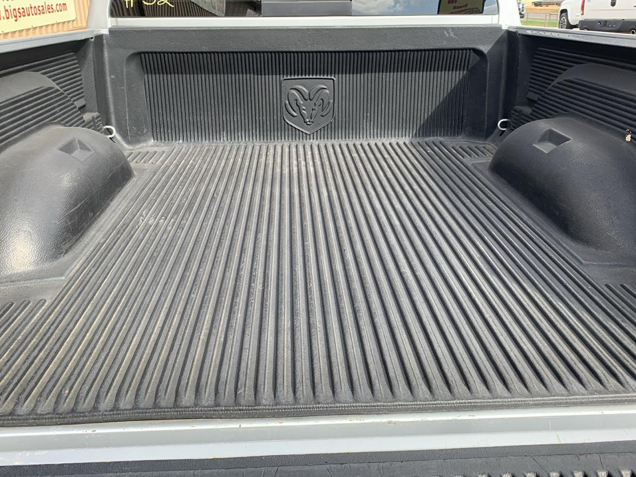 Dodge Ram 2500 4WD Quad Cab 140.5" SLT 2007