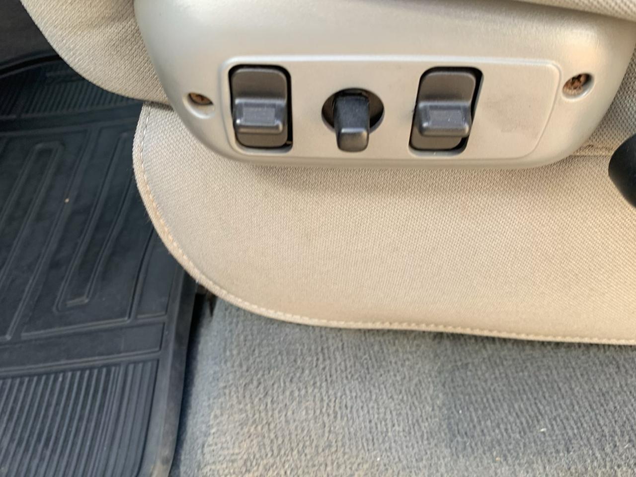 Dodge Ram 2500 4WD Quad Cab 140.5" SLT 2007