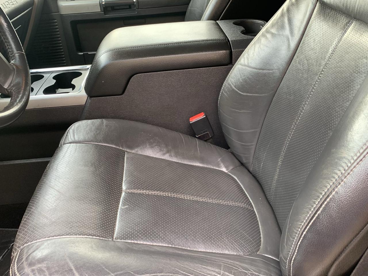 Ford Super Duty F-250 SRW Lariat 4WD Crew Cab 6.75' Box 2014
