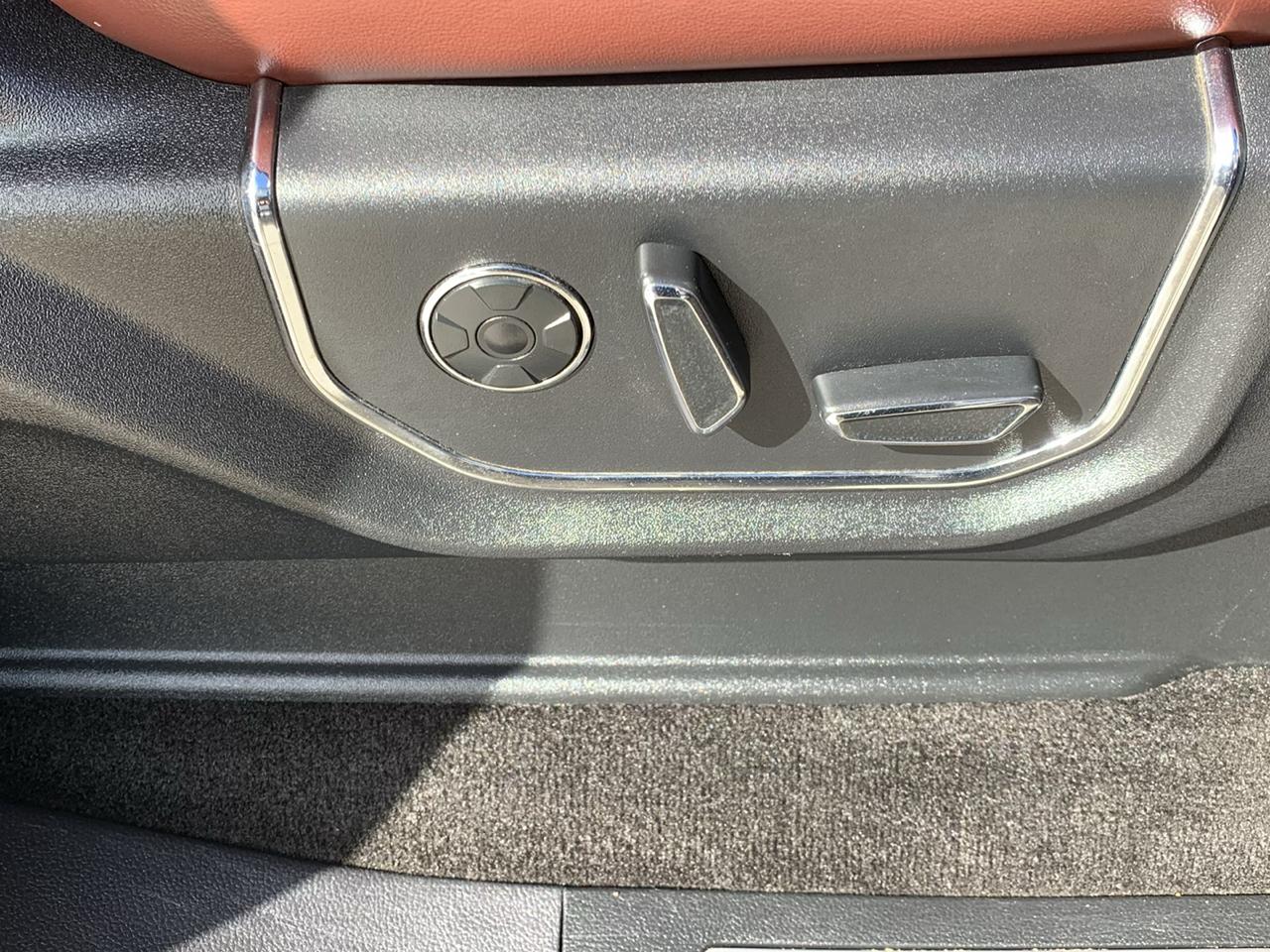 Ford F-150 4WD SuperCrew 145" Platinum 2018