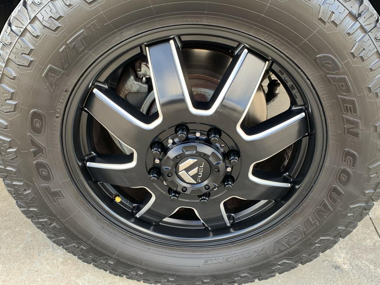 RAM 3500 Laramie 4x4 Crew Cab 8' Box 2017