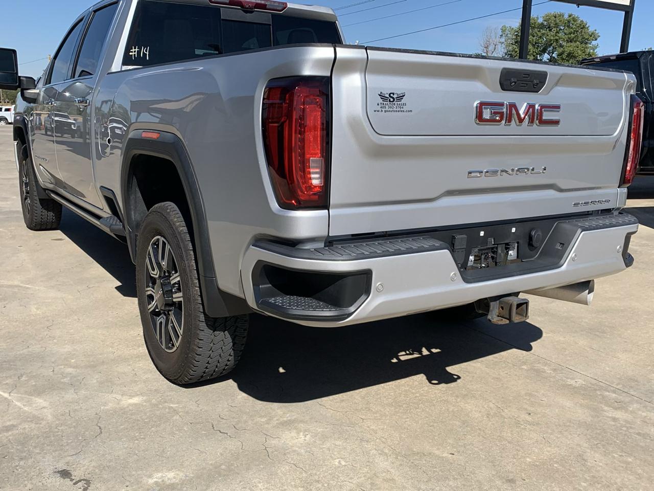 GMC Sierra 2500HD 4WD Crew Cab 159" Denali 2022